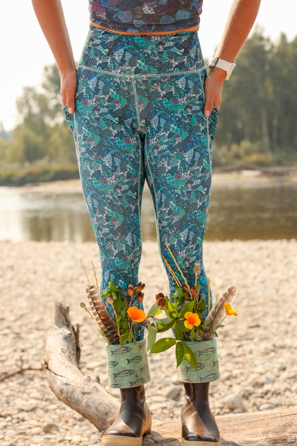 Earned It Legging 2.0 | Just Chillin'